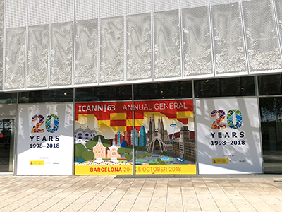会場となったCentre de Convencions Internacional de Barcelonaに設置されたICANN会合の看板にも「20 YEARS」の文字が並ぶ